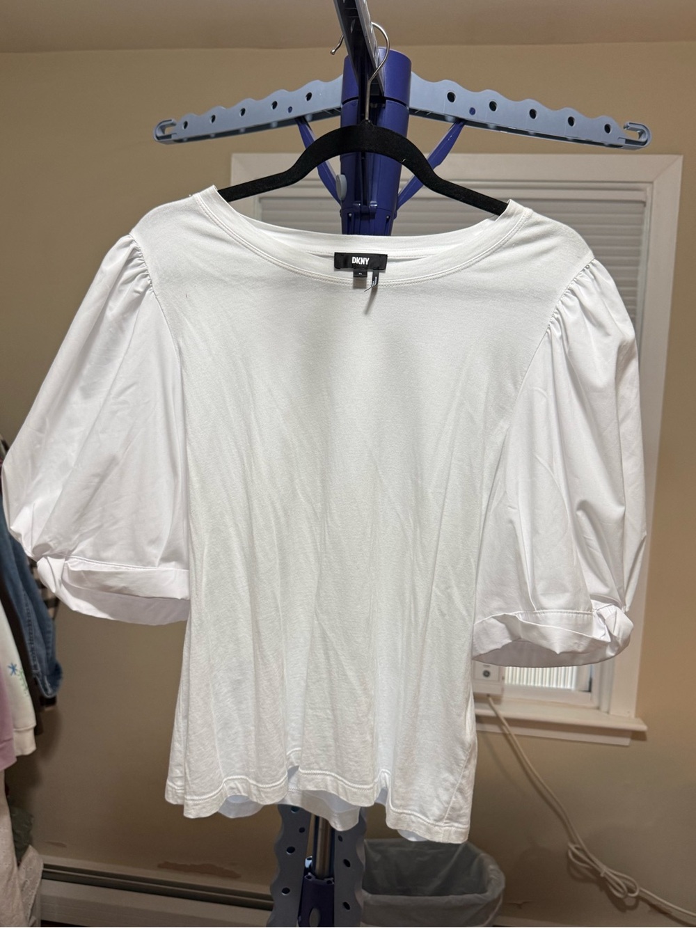 DKNY Size XL White Puff-Sleeve Women's Top